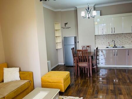 APARTAMENT ME QERA 2+1 RRUGA E KOSOVAREVE 1100 EURO