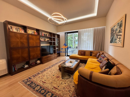 * VENDESI APPARTAMENTO 3+2 "VIA PETI, LAGO ASCIUTTO" 300.000 EURO