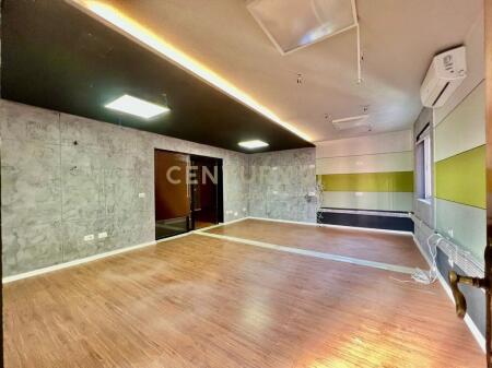 IN AFFITTO, SPAZIO UFFICIO MODERNO - 160 m2, PIAZZA WILSON