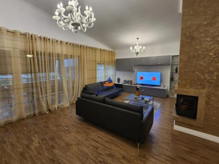 VILLA SU DUE PIANI IN AFFITTO "PRESSO LA RESIDENZA LONG HILL" 2000 EURO