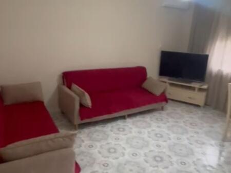 JEPET ME QERA APARTAMENT 1+1 – PORCELAN, PRANË UET