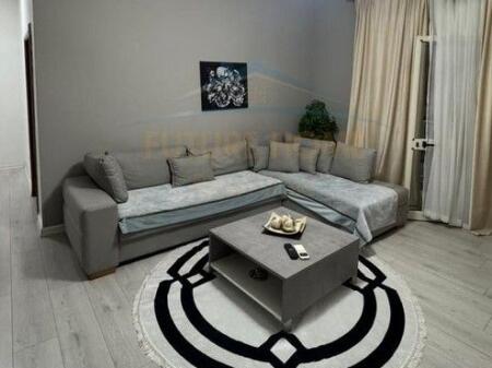 Qera, Apartament 1+1 , Rruga e Barrikadave, Tirane!