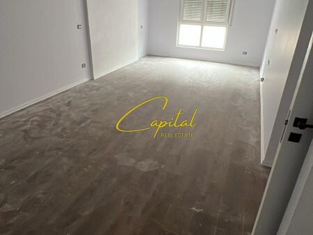 UFFICIO IN AFFITTO 100 M2 5 MAJI 40.000 LEKE