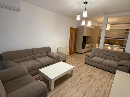 Apartament 2+1+2 me qera Komuna parisit