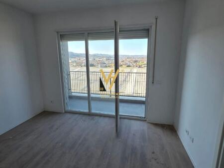JEPET APARTMENT 2+1 ME QIRA TE UNIVERS CITY 52.000 LEKE