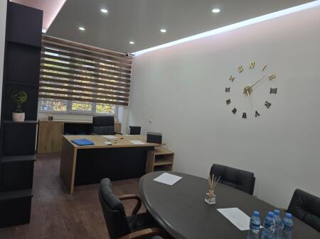 UFFICIO IN AFFITTO 75 M2 VASIL SHANTO 70.000 LEKE
