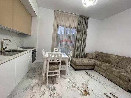Apartament 2+1 për qira te Komuna e Parisit