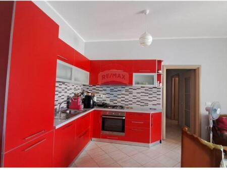  Appartamento 2+1+2 in Vendita – Viale Ismail Qemali, Vlora