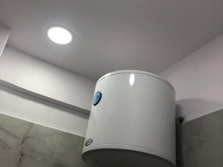  Shitet Dyqan buzë rruge – Laprakë  Pallatet e Arabit