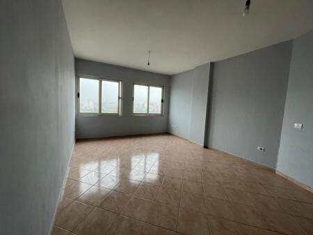 Appartamento 1+1 in affitto vicino a Grand Gallery a Yzberisht.