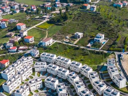 Villa su 3 piani in affitto presso ABA Residence – Farkë​, 197 m² 1.500 €