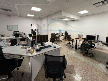Affitto, Spazio Commerciale per Uffici, Blloku, Tirana..!