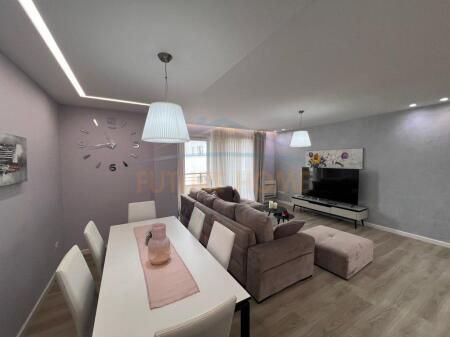 Qera, Apartament 3+1+2+Post Parkimi, SunRise Residence, Tiranë.