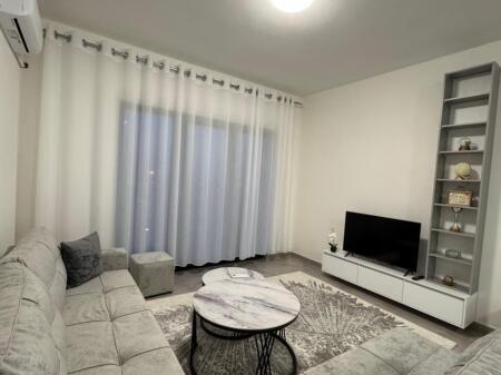 Apartament 1+1 me qira Te Green City