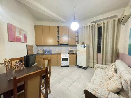 Qera, Apartament 1+1, Blloku, Tiranë.