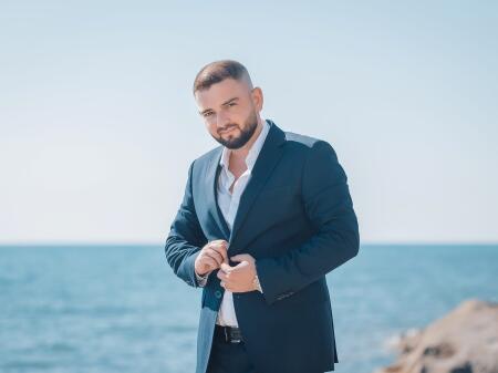 Eduard Maçaj RemaxDeluxe