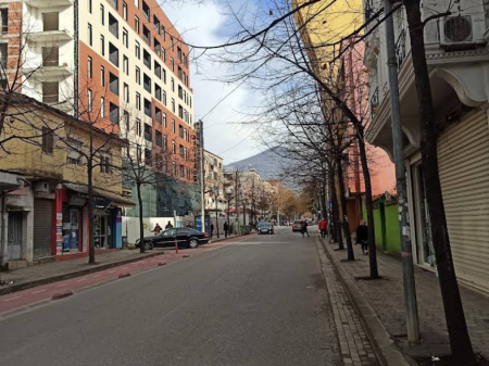 NEGOZIO OPEN SPACE – IN AFFITTO