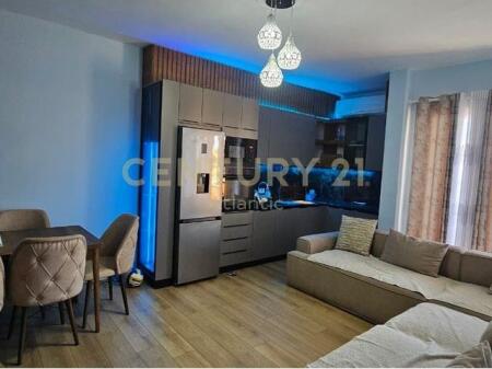 APPARTAMENTO 2+1 IN AFFITTO IN SPIAGGIA, DURAZZO - 600€\MESE