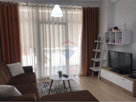 Jepet me qira apartament 1+1 i mobiluar tek Komuna e Parisit,Kompleksi KIKA 2.