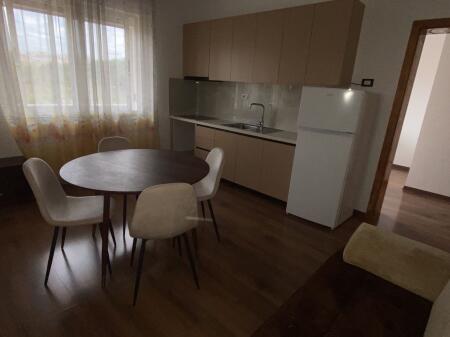  Jepet me Qira Apartament 1+1 – Liqeni Artificial