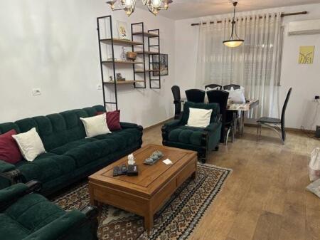 Super 1+1 apartment for rent Pazari Ri
