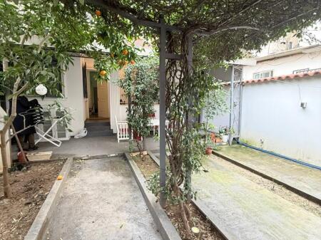 PRIVATE HOUSE FOR RENT NEAR PETRO NINI HIGH SCHOOL