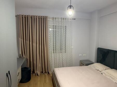 Jepet me qera apartament 2+1+2 Zogu i Zi