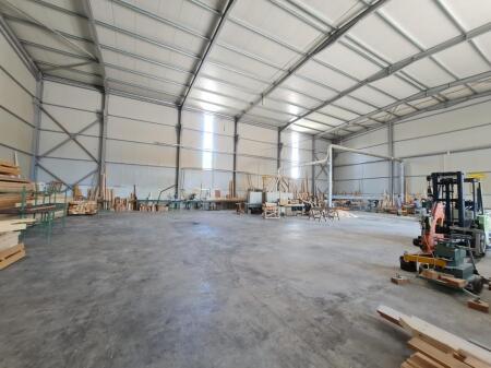Magazzino 800m2 in affitto