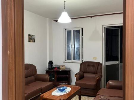 Apartment for rent 1+1 - Komuna e Parisit