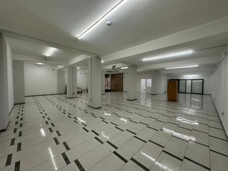 NEGOZIO IN AFFITTO 280 M2 ASTIR 130.000 LEKE
