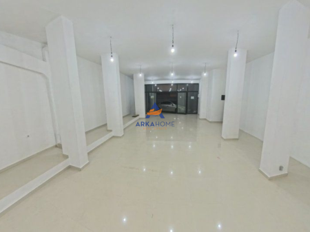 LOCALE COMMERCIALE IN AFFITTO 130M2 "MEDRESEJA / MERCATO INDUSTRIALE, TIRANA" 1300 EURO