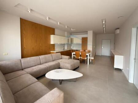Shitet, Apartament 2+1+2 , Kika 2 , Komuna e Parisit.!
