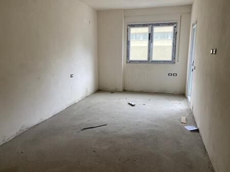 In vendita 2+1 a Paskuqan, 128000 lek