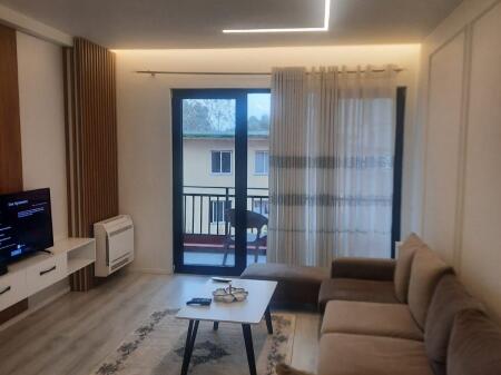  Jepet me qira Apartament 2+1+2