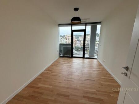 Premises for rent for offices or residence – Lake View, Tirana Lake