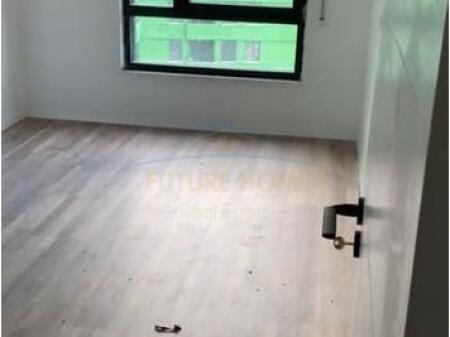 175,450 € In vendita, Appartamento 3+1+2, Via 5 Maji, Tirana.