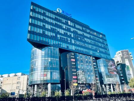  Spazio Ufficio 120 m² in Affitto – Ring Center, Zogu i Zi
