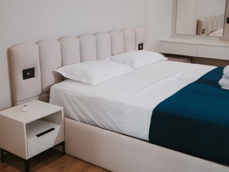 Jepet me qera garsoniere Myslym Shyri 500Euro