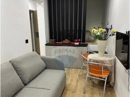 Apartament Per Qira Ish Tregu Elektrik, Tirane
