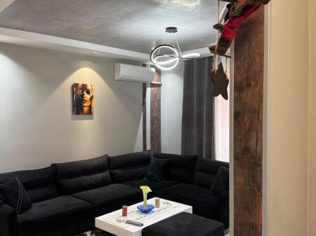 Apartament 3+1 me qira tek Kopshti Botanik!