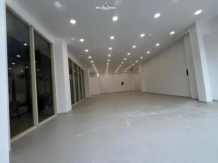 Negozio in Affitto Vicino al Complesso Delijorgji (ID BD21791) Tirana