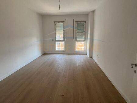 In vendita, Appartamento 2+1+2, Univers City