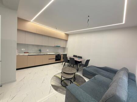 Private house for rent in Kombinat    