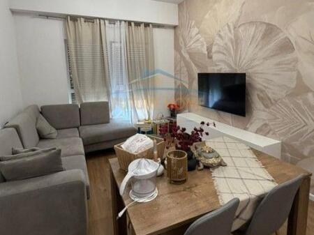 In vendita, Appartamento 1+1, Ali Dem, Residenza Kaimi, Tirana.