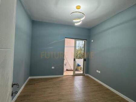 In vendita, Appartamento 2+1, Fresk, Tirana