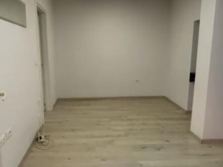 Jepet me qira vilë dy-katëshe përballë Gjimnazit “Partizani”