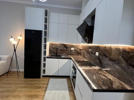 Shitet Apartament 2+1-Vila L, Astir