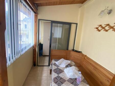 Vendesi in vendita 1+1 vicino a Shkembi i kavajes