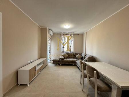 Rent 1+1 apartment in Golem. New building