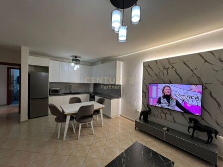 APARTMENT 2+1+2 FOR RENT – GLOBE, Former Park TIRANA